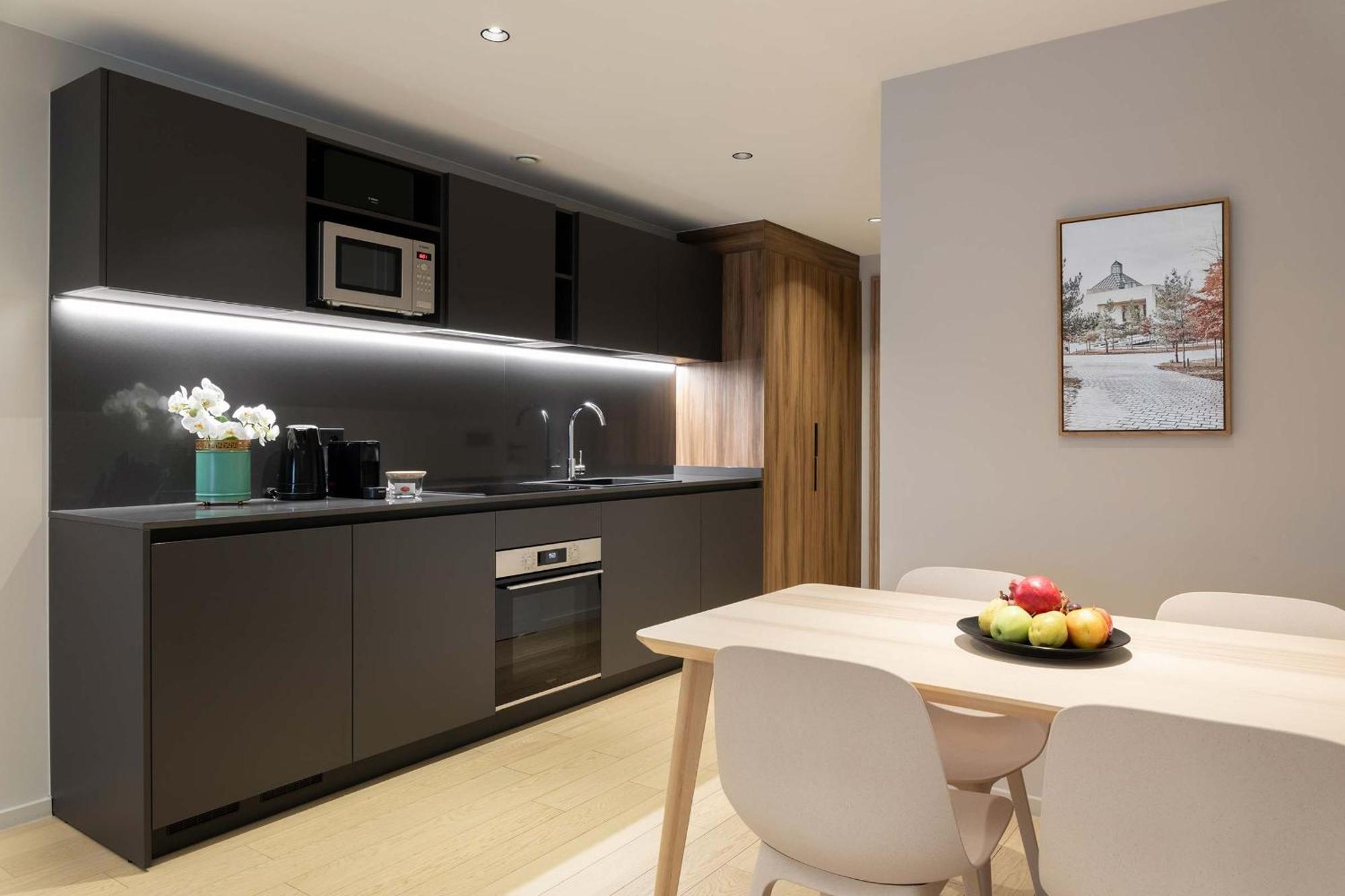 The Central Kirchberg - Smart Aparthotel Люксембург Екстер'єр фото