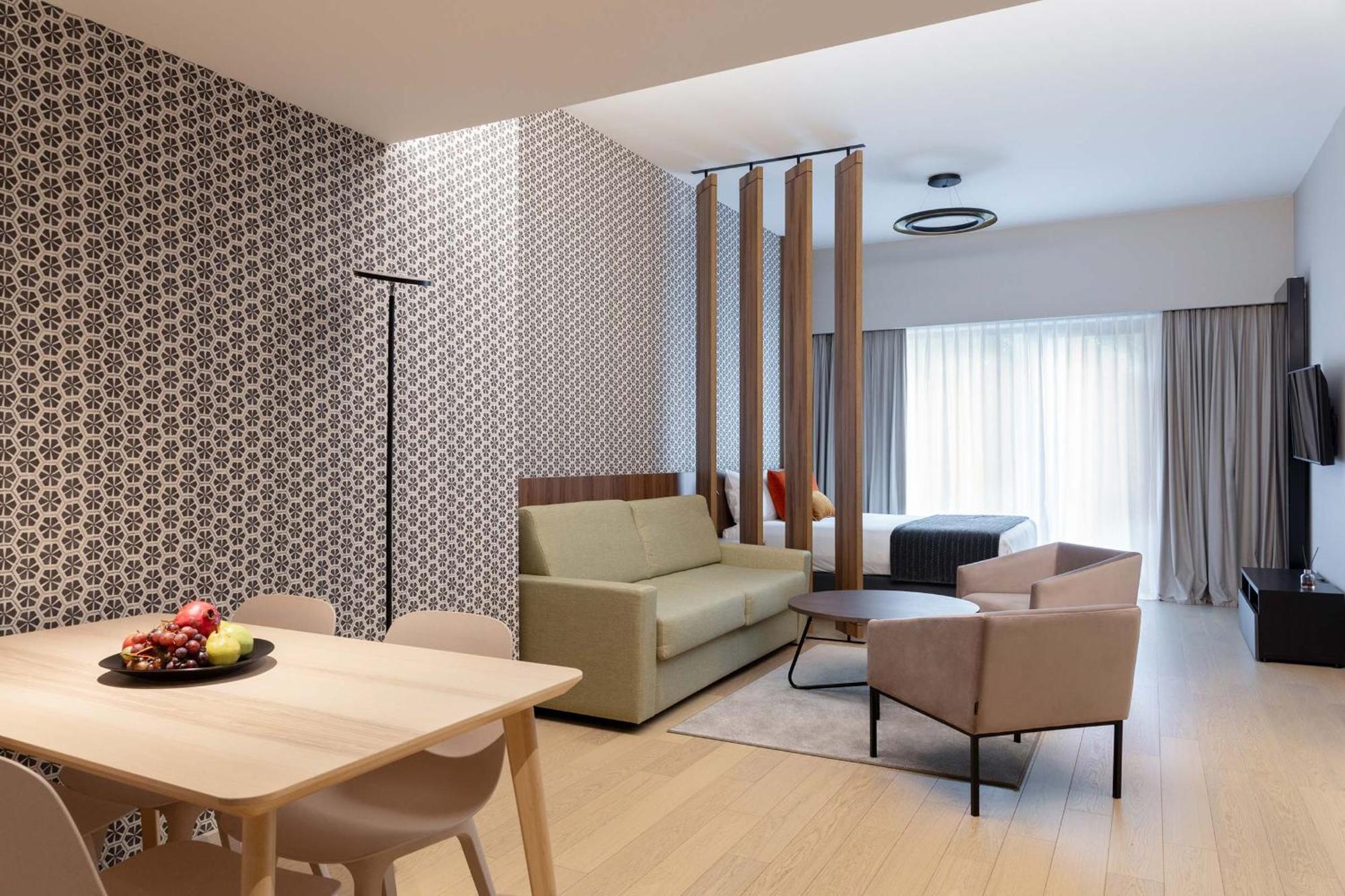 The Central Kirchberg - Smart Aparthotel Люксембург Екстер'єр фото